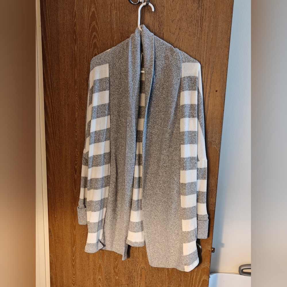 Women's boutique cardigan
